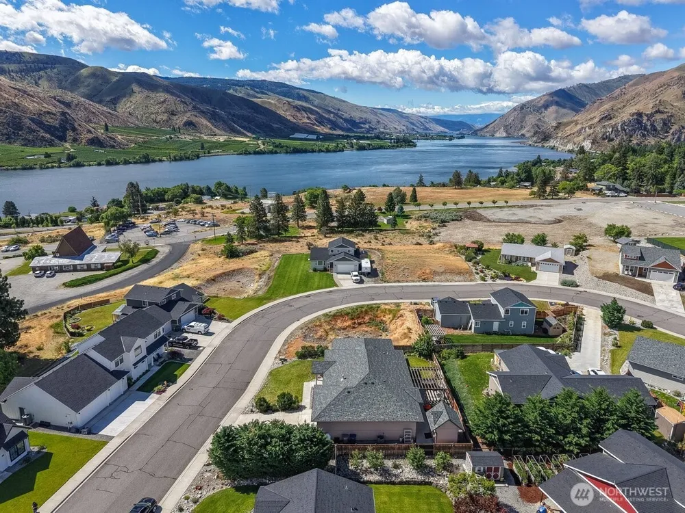 1020 Crest Loop Entiat, WA 98822