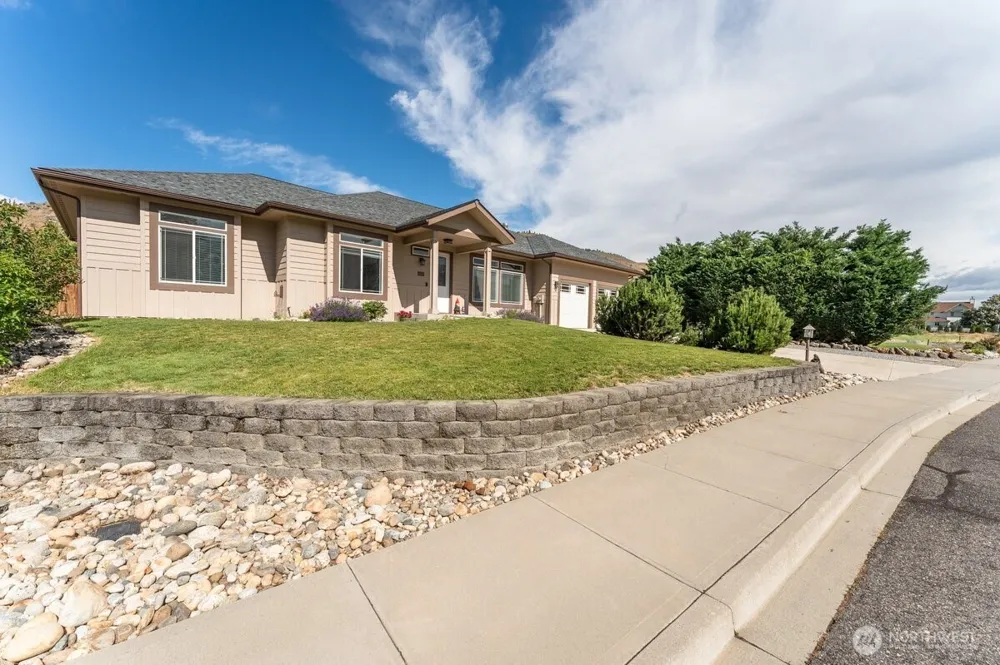 1020 Crest Loop Entiat, WA 98822