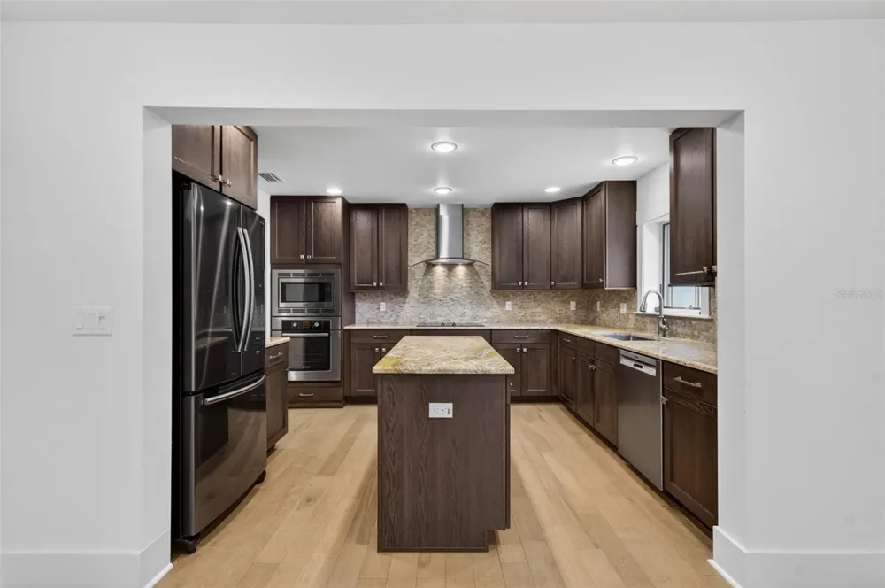 1265 ARLINGTON PL Winter Park, FL 32789
