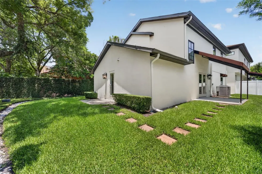 1265 ARLINGTON PL Winter Park, FL 32789