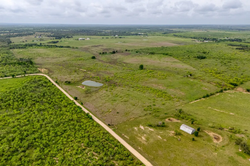 CR 471 Thrall, TX 76578