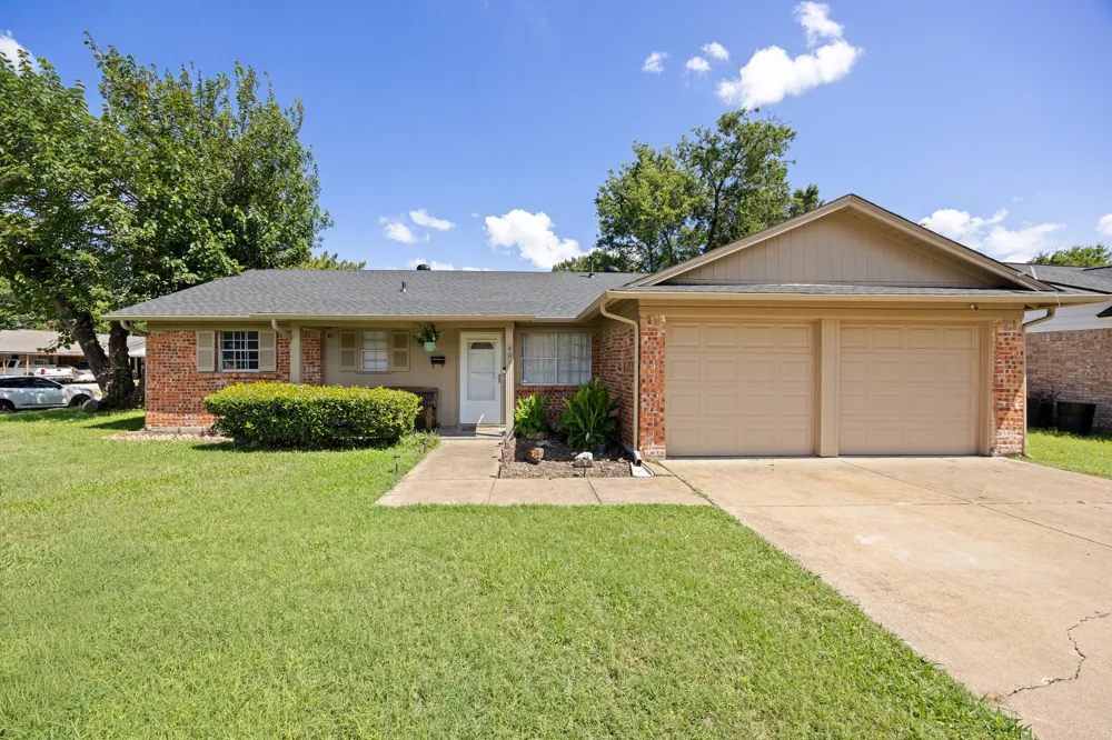 401 Langley Avenue Everman, TX 76140