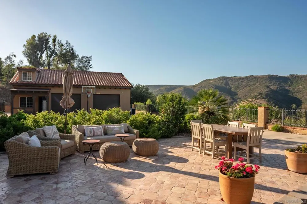 24922 Terreno Drive Temecula, CA 92590