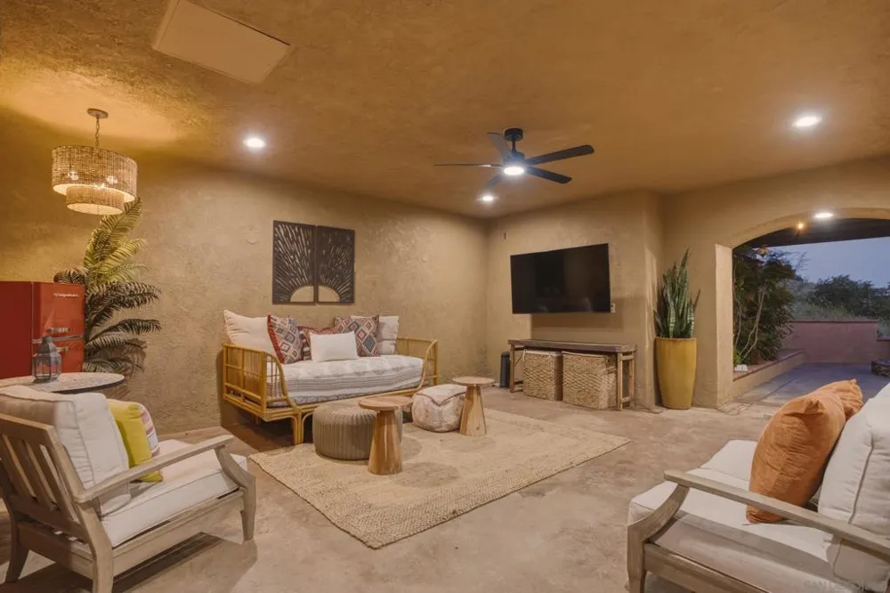 24922 Terreno Drive Temecula, CA 92590