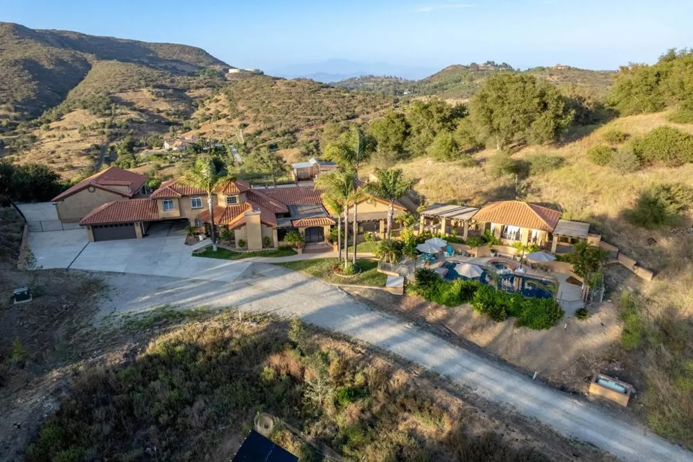 24922 Terreno Drive Temecula, CA 92590