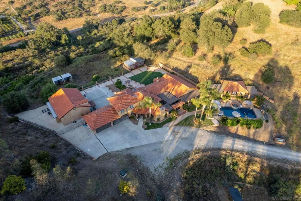 24922 Terreno Drive Temecula, CA 92590