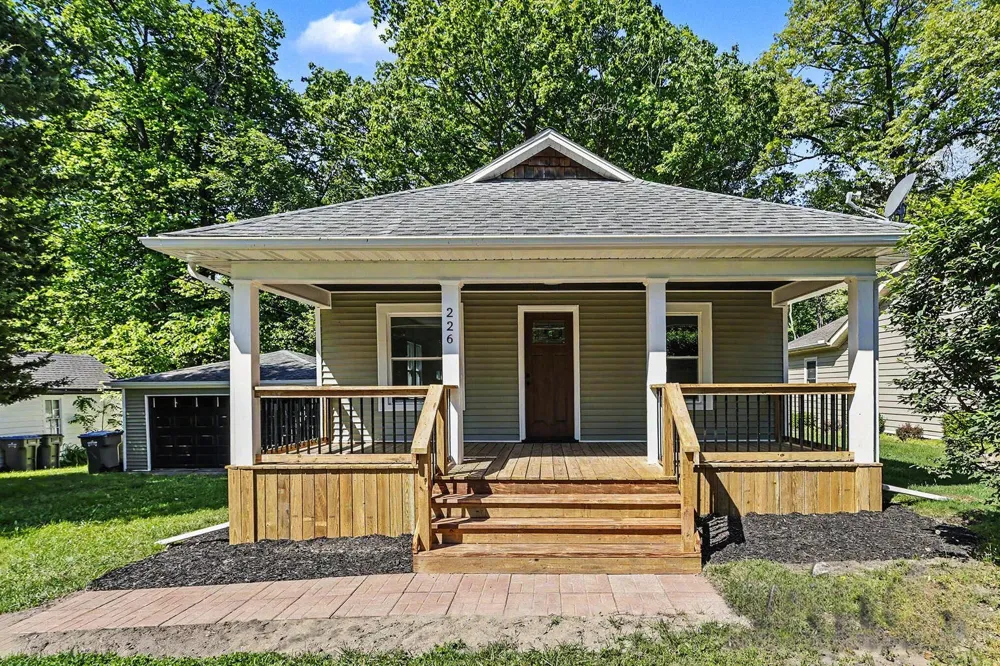226 S Barker Street New Buffalo, MI 49117
