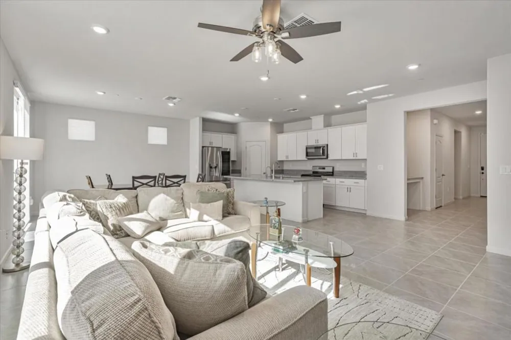 2051 Rosewood Drive Hollister, CA 95023
