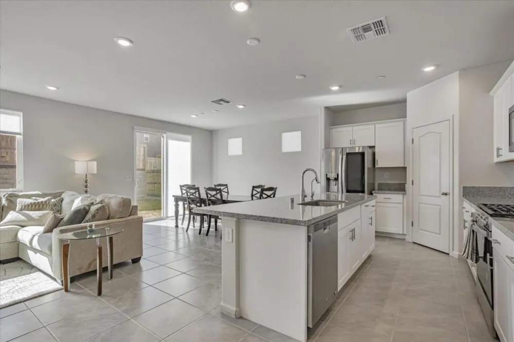 2051 Rosewood Drive Hollister, CA 95023