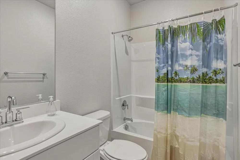 2051 Rosewood Drive Hollister, CA 95023