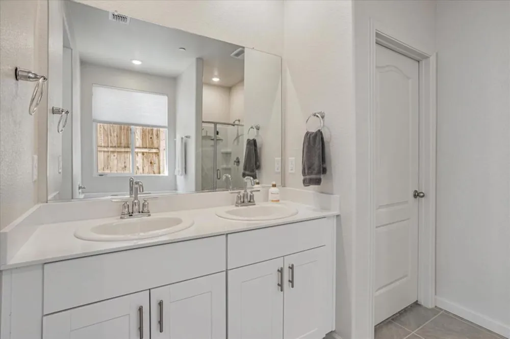 2051 Rosewood Drive Hollister, CA 95023