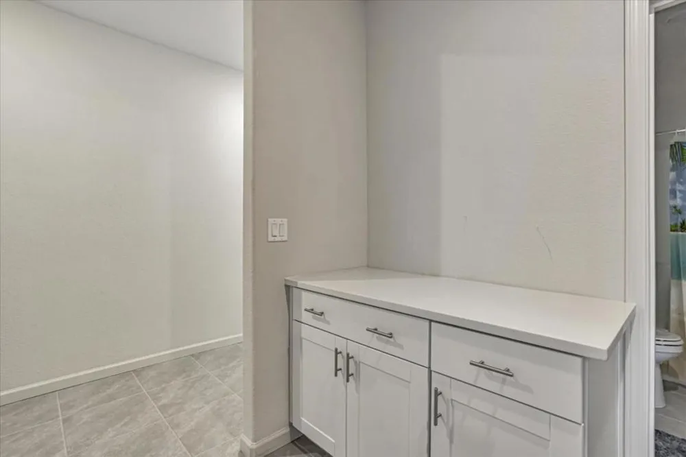 2051 Rosewood Drive Hollister, CA 95023