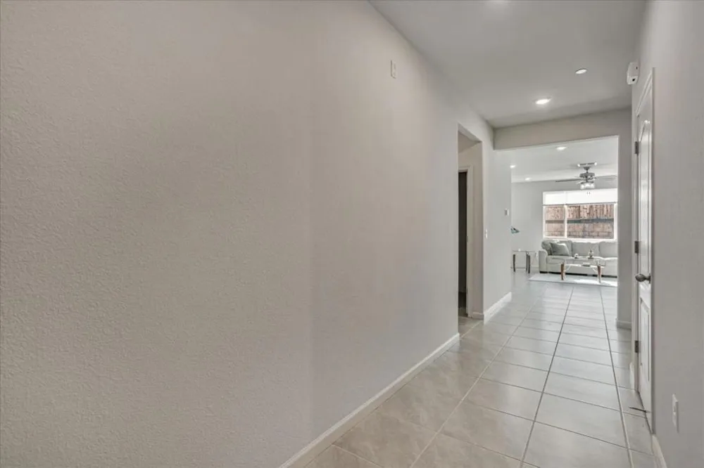 2051 Rosewood Drive Hollister, CA 95023