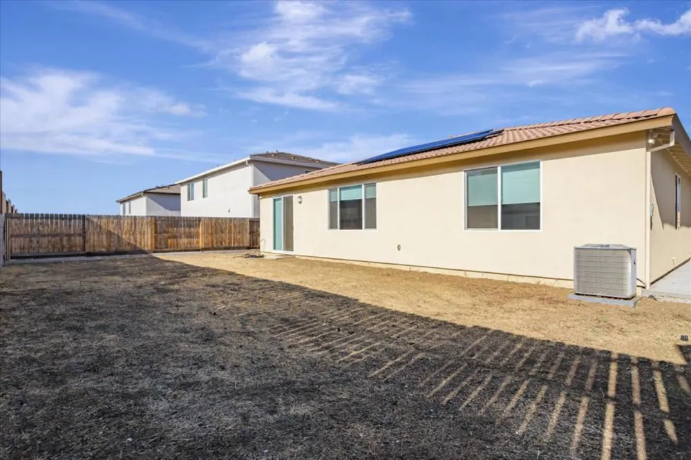 2051 Rosewood Drive Hollister, CA 95023