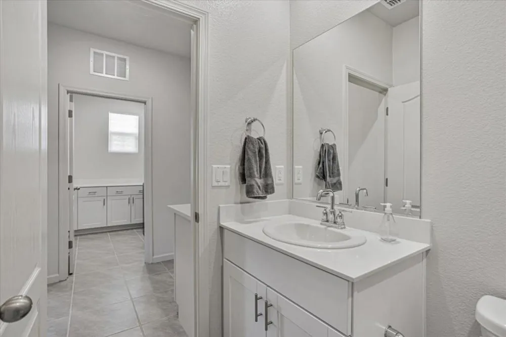 2051 Rosewood Drive Hollister, CA 95023