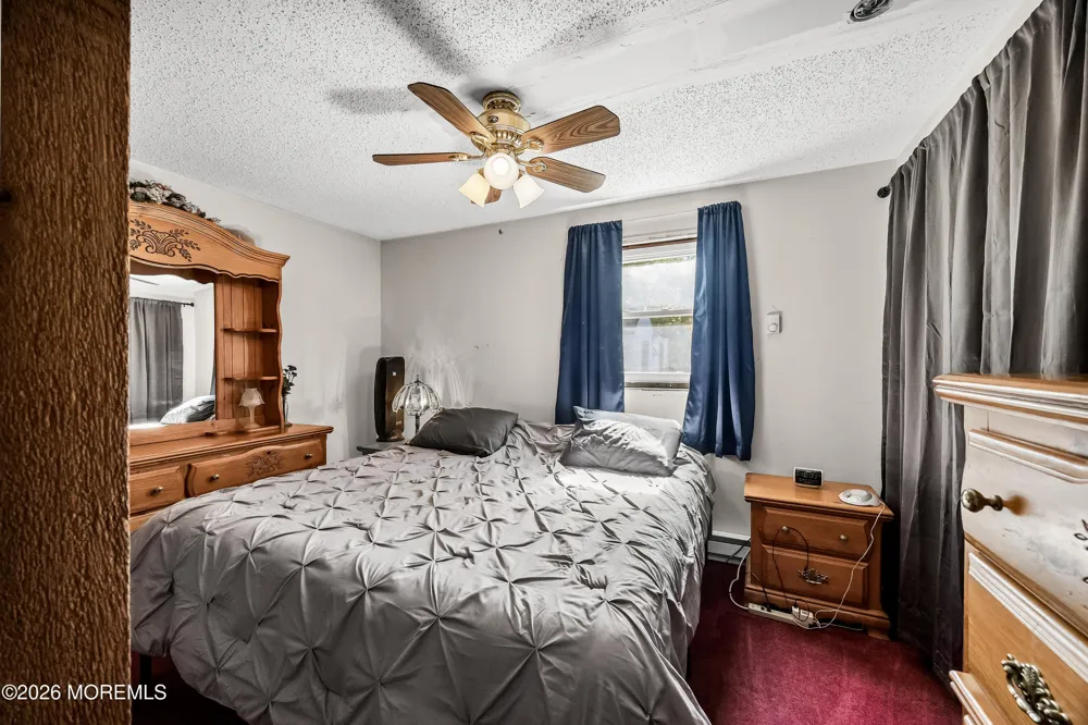 31 W Shore Drive Southampton, NJ 08088