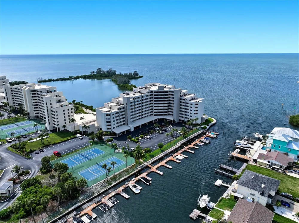 6035 SEA RANCH DRIVE #902 Hudson, FL 34667