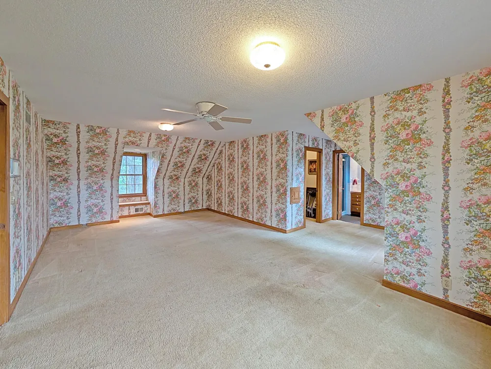 16220 Hayes Avenue Carver, MN 55315