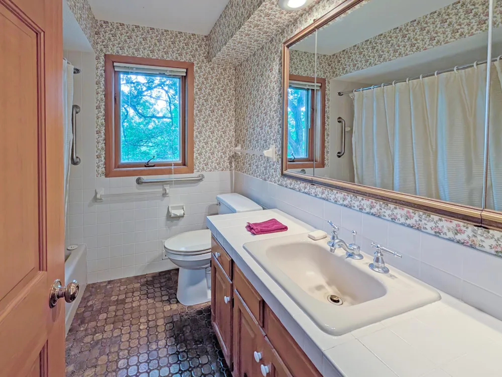 16220 Hayes Avenue Carver, MN 55315