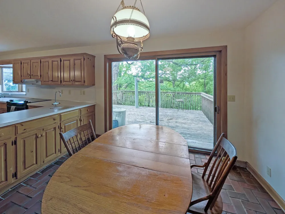 16220 Hayes Avenue Carver, MN 55315