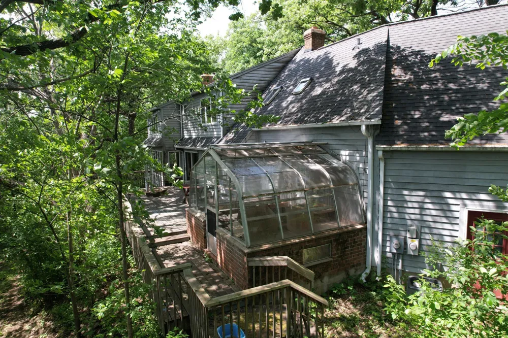 16220 Hayes Avenue Carver, MN 55315