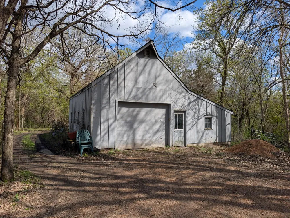 16220 Hayes Avenue Carver, MN 55315
