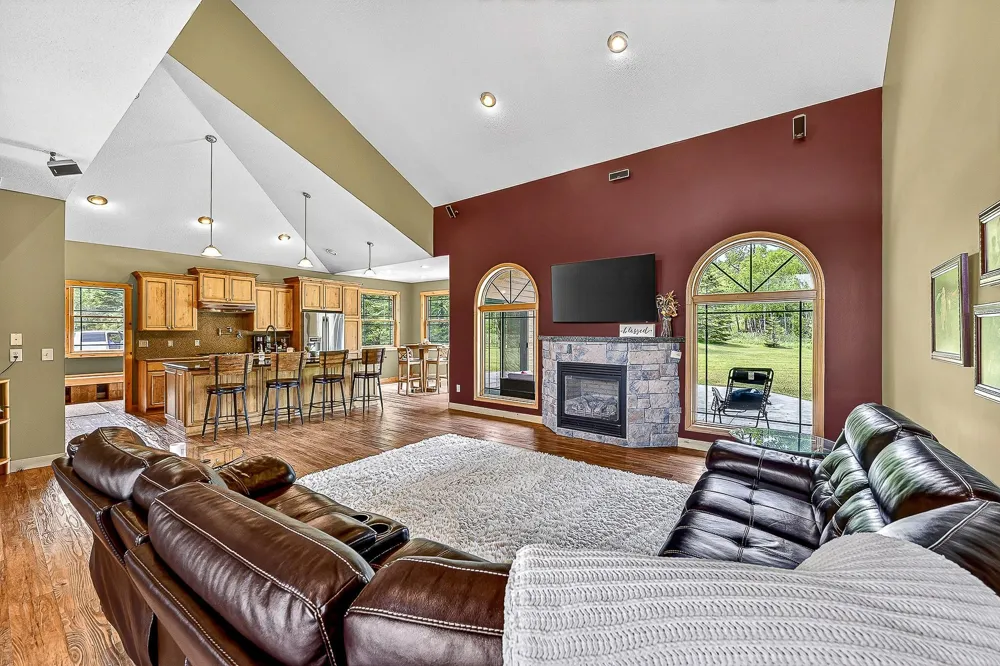 28 Quincy Drive Silver Bay, MN 55614