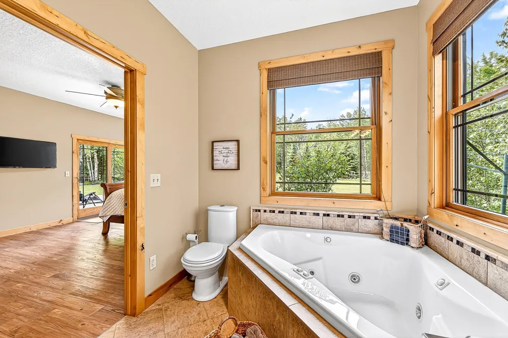 28 Quincy Drive Silver Bay, MN 55614