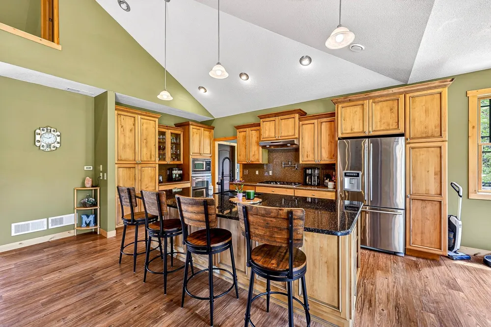 28 Quincy Drive Silver Bay, MN 55614