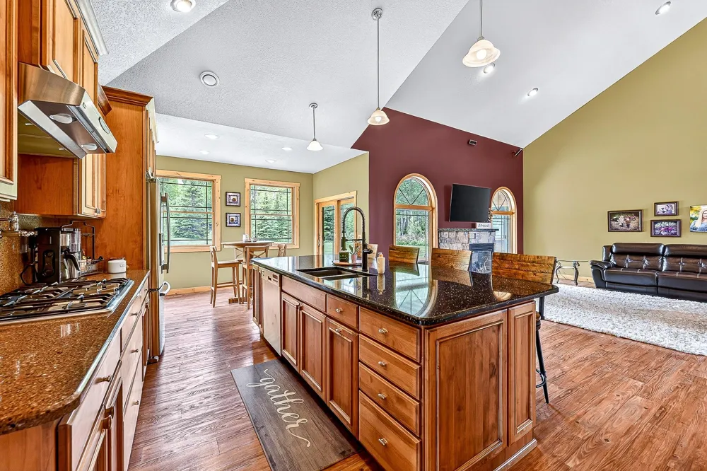 28 Quincy Drive Silver Bay, MN 55614