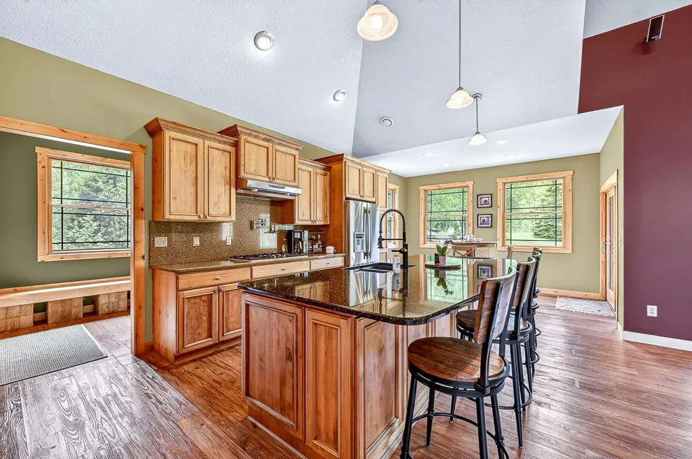 28 Quincy Drive Silver Bay, MN 55614