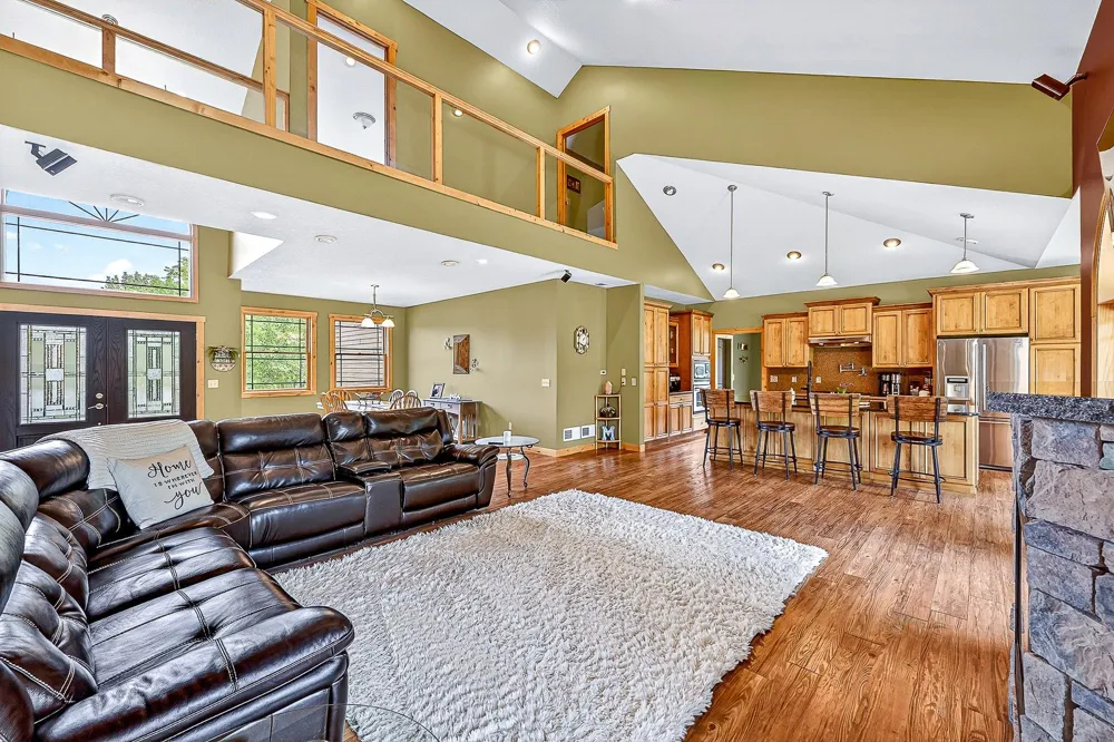 28 Quincy Drive Silver Bay, MN 55614