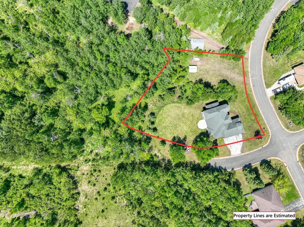 28 Quincy Drive Silver Bay, MN 55614