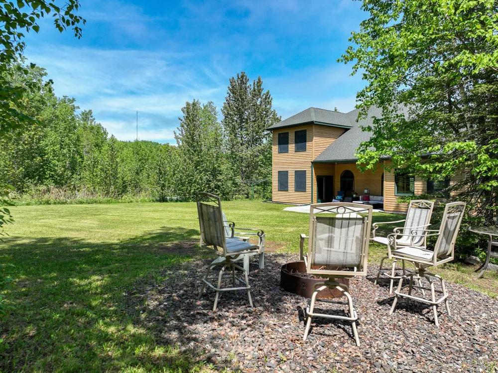 28 Quincy Drive Silver Bay, MN 55614