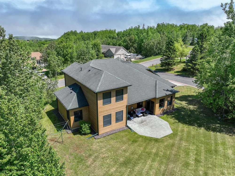 28 Quincy Drive Silver Bay, MN 55614