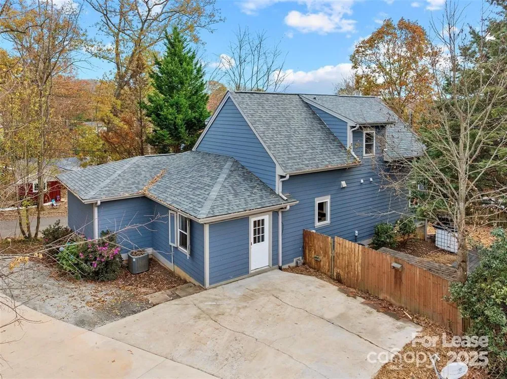 5 Elmore Street Asheville, NC 28804