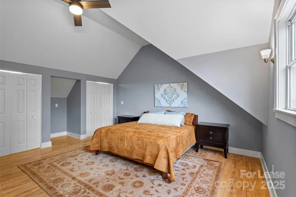 5 Elmore Street Asheville, NC 28804