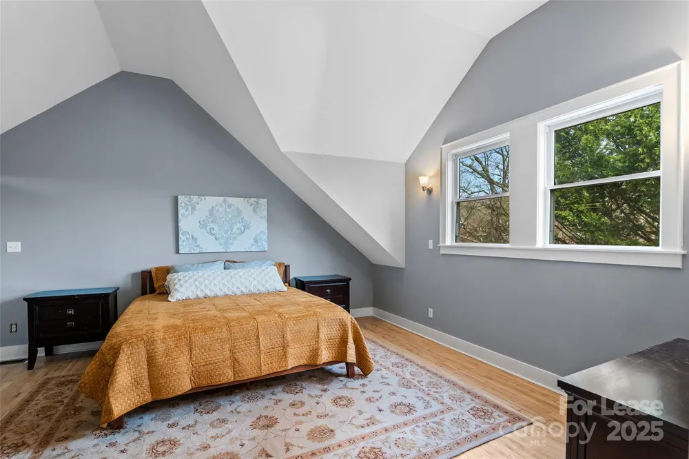 5 Elmore Street Asheville, NC 28804