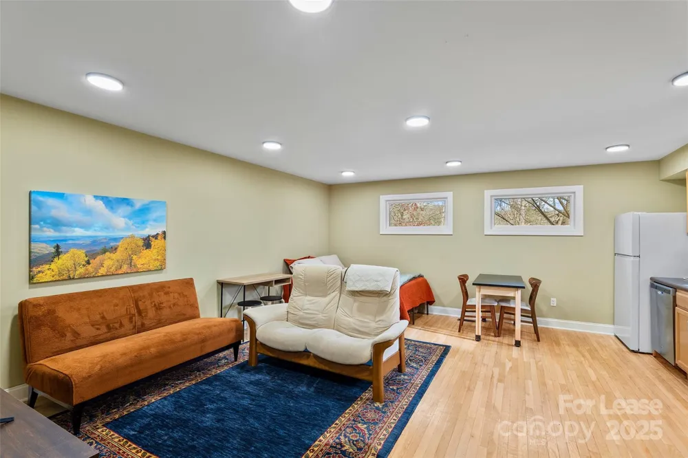5 Elmore Street Asheville, NC 28804