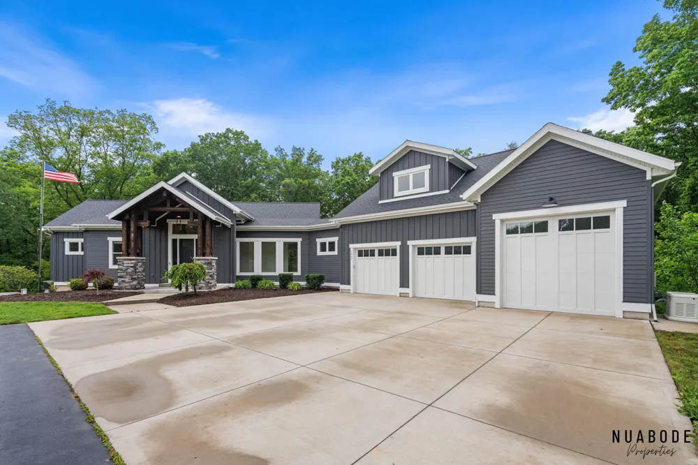 1497 10 Mile Road NE Comstock Park, MI 49321