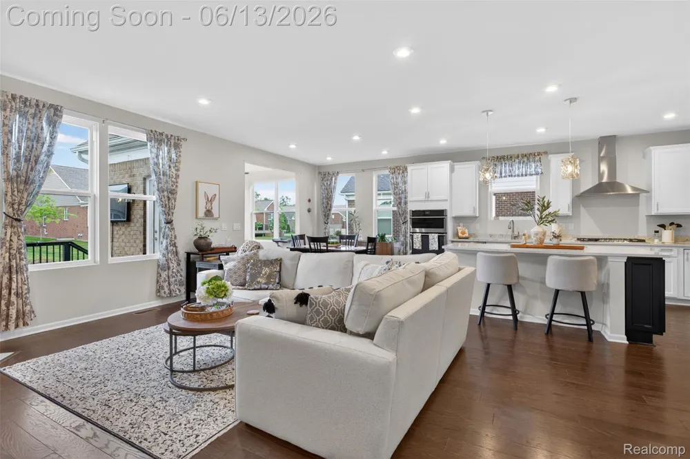48827 Windfall Road Novi City, MI 48374