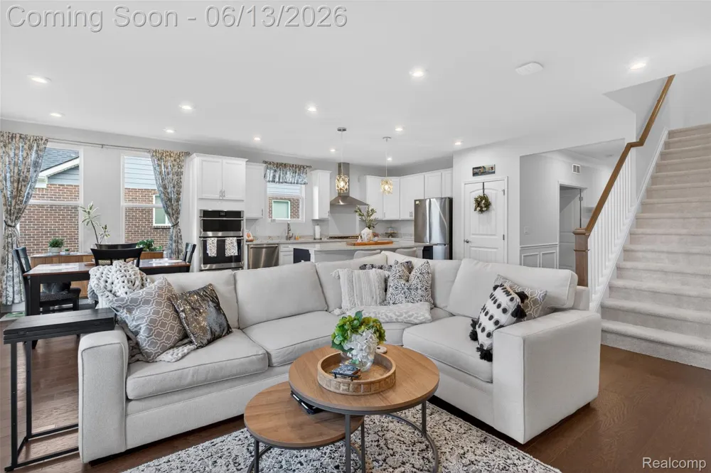 48827 Windfall Road Novi City, MI 48374
