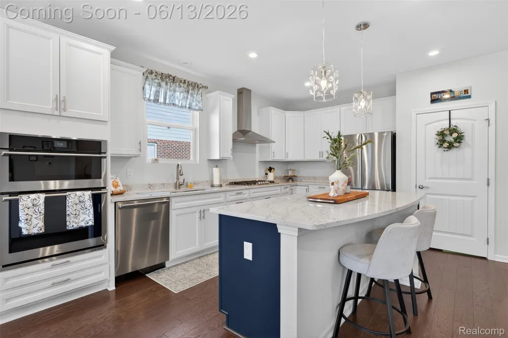 48827 Windfall Road Novi City, MI 48374