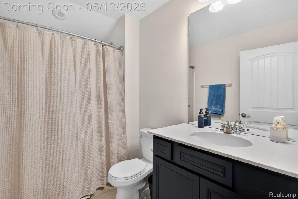 48827 Windfall Road Novi City, MI 48374