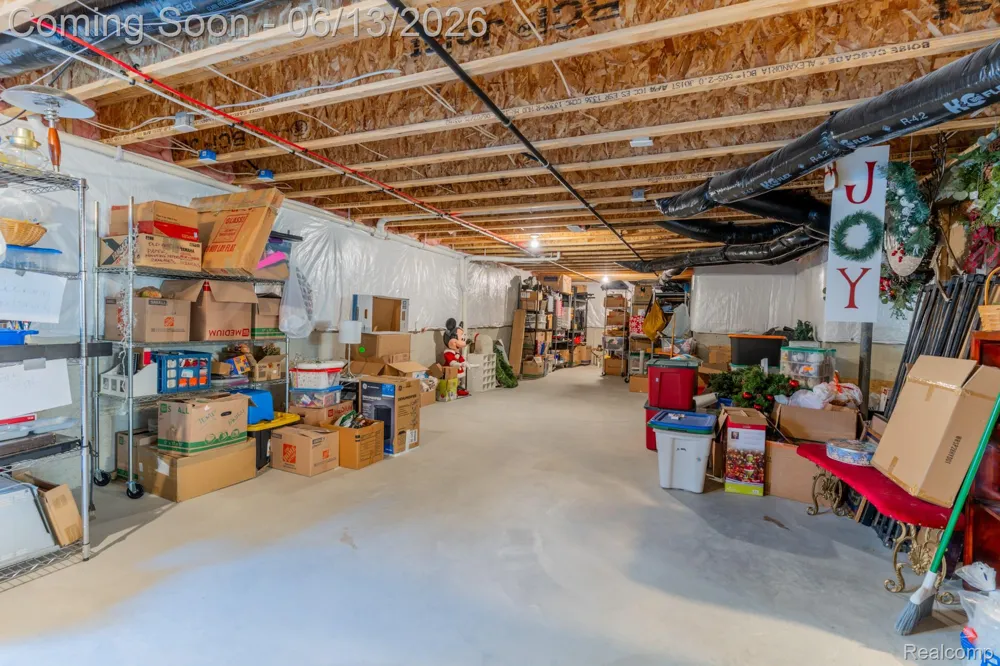 48827 Windfall Road Novi City, MI 48374