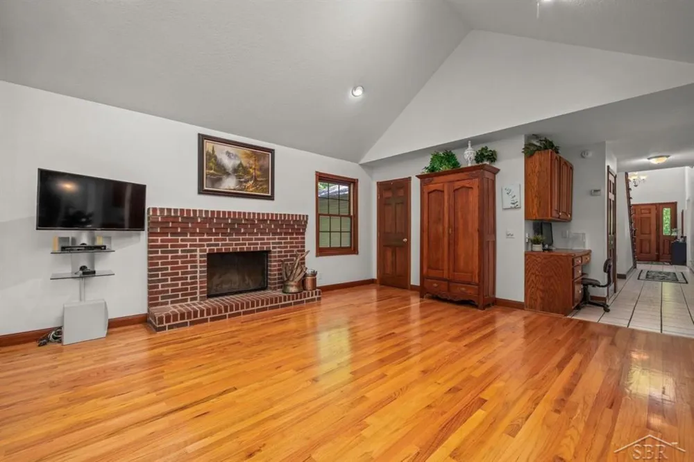 4455 Ehlers Road Larkin Charter Township, MI 48642