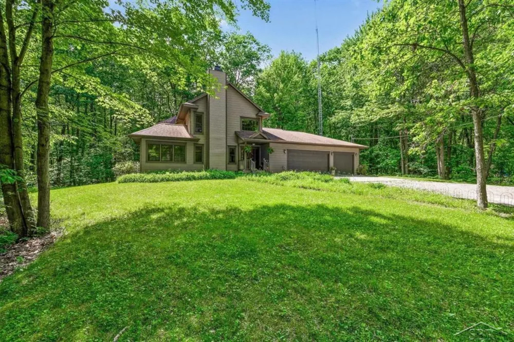 4455 Ehlers Road Larkin Charter Township, MI 48642