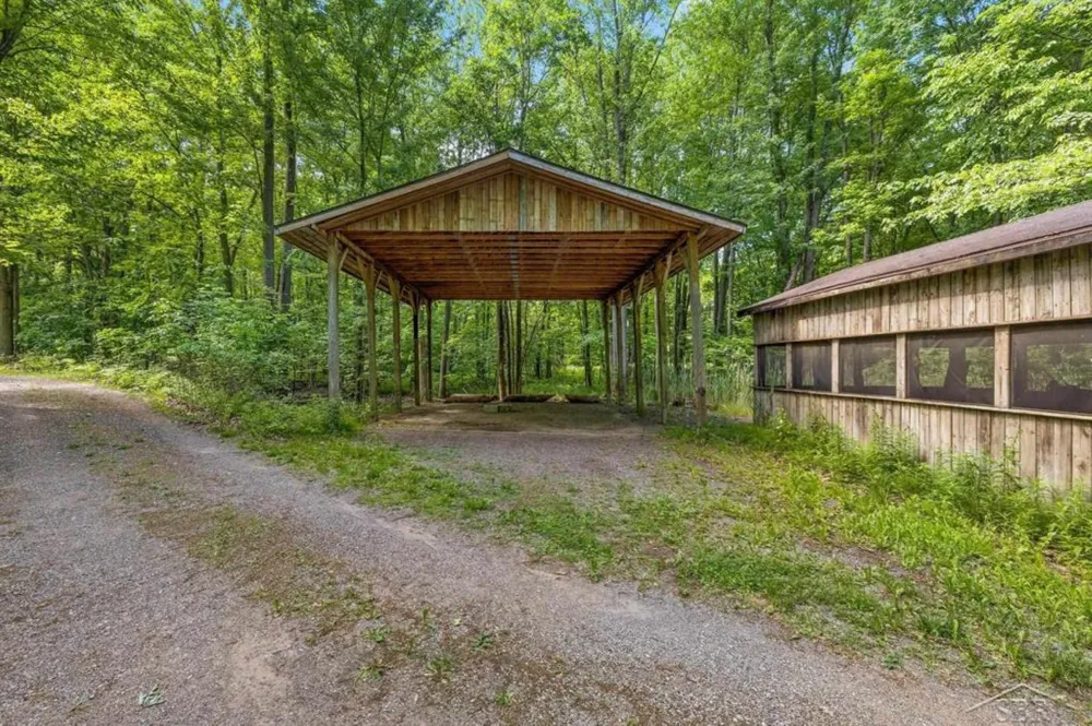 4455 Ehlers Road Larkin Charter Township, MI 48642