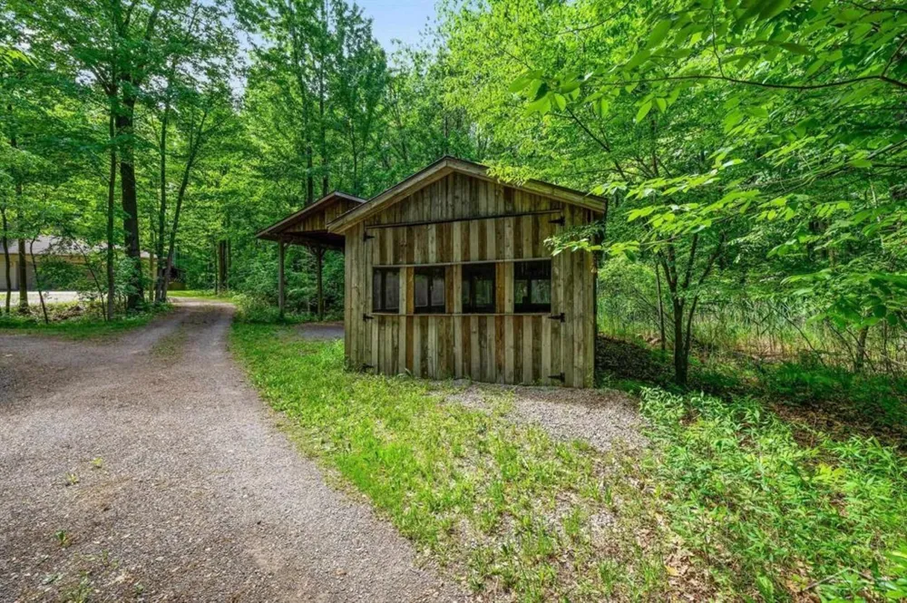 4455 Ehlers Road Larkin Charter Township, MI 48642