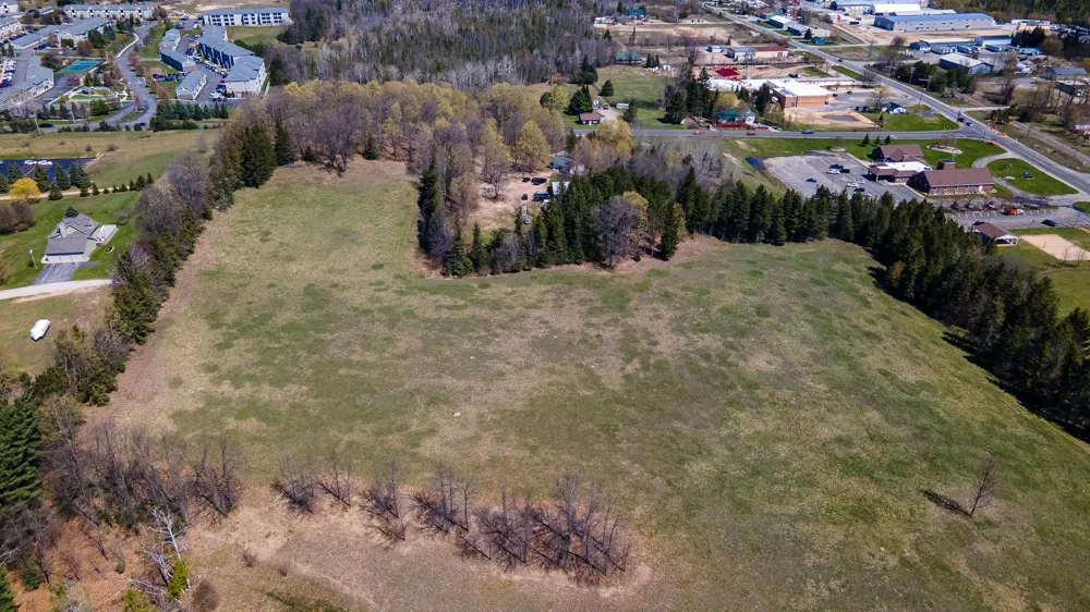 1795 Cass Road Garfield Charter Township, MI 49685
